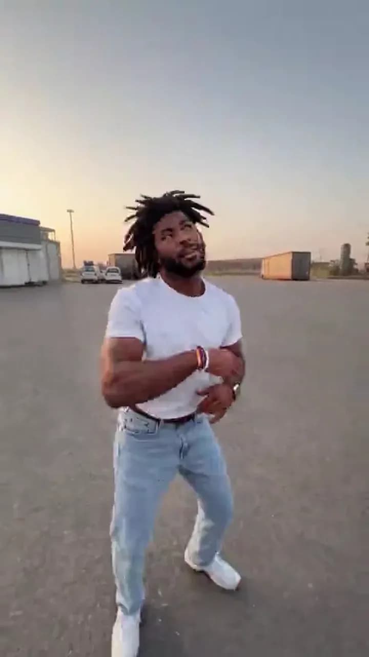 Gas Station Dance AI Generator Screenshot